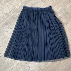Banana Republic pleated midi skirt